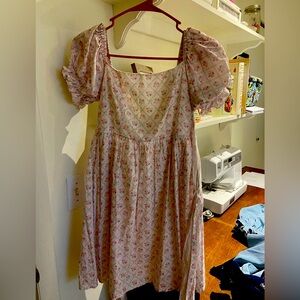 Pink puff sleeve mini dress